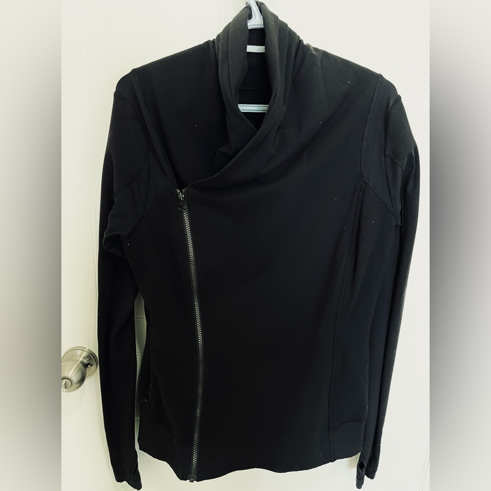 Lululemon Athletica “Vintage” Structured Black Asymmetrical Yoga Jacket